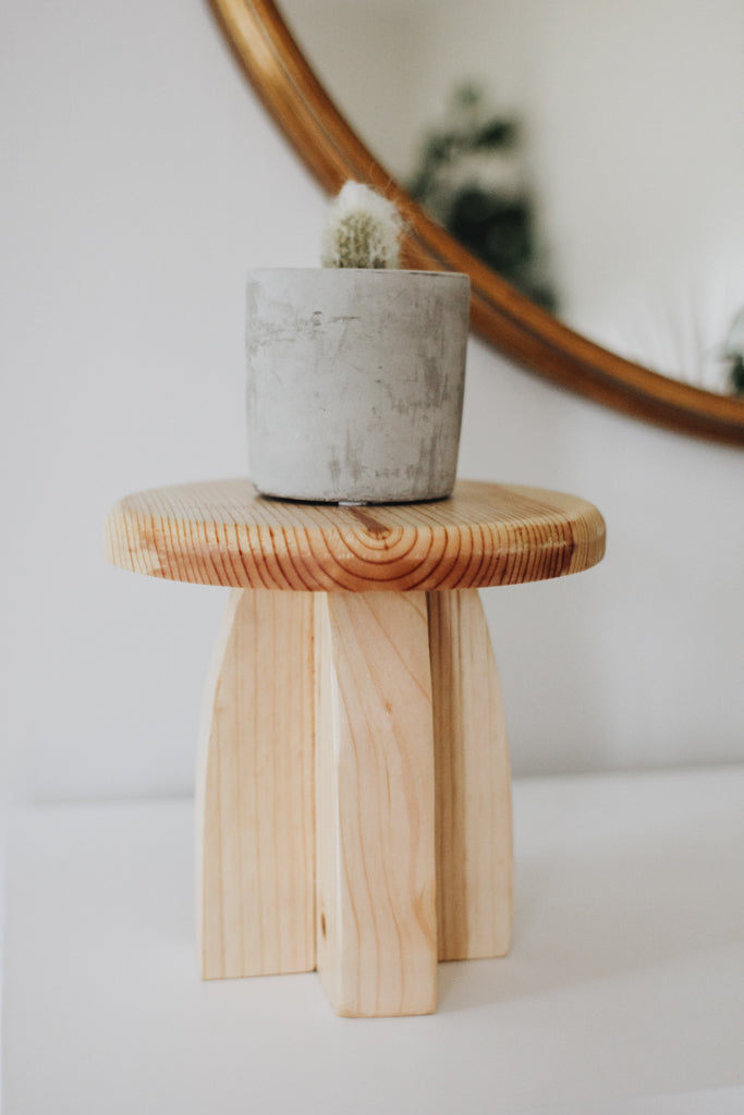 Deep Roots Pedestal  (2 color options)