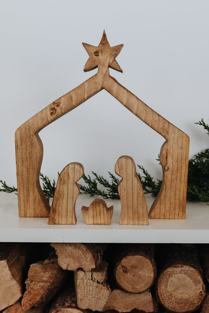 Star of Bethlehem Manger Scene - Natural