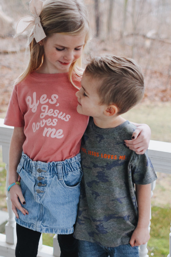 Kids Jesus Loves Me Tee - Pink