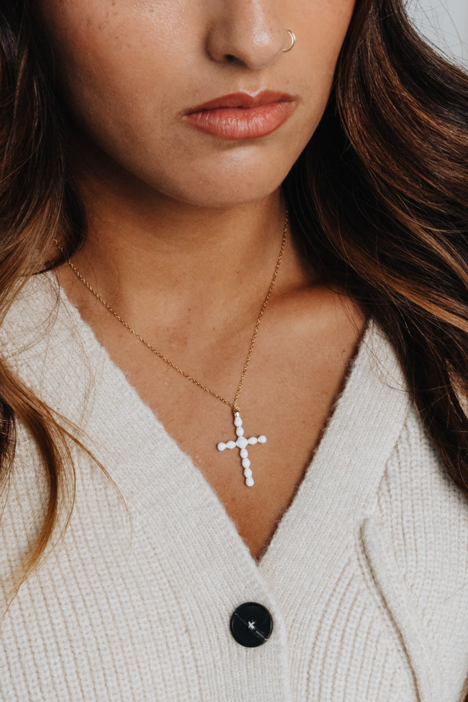 White As Snow Necklace
