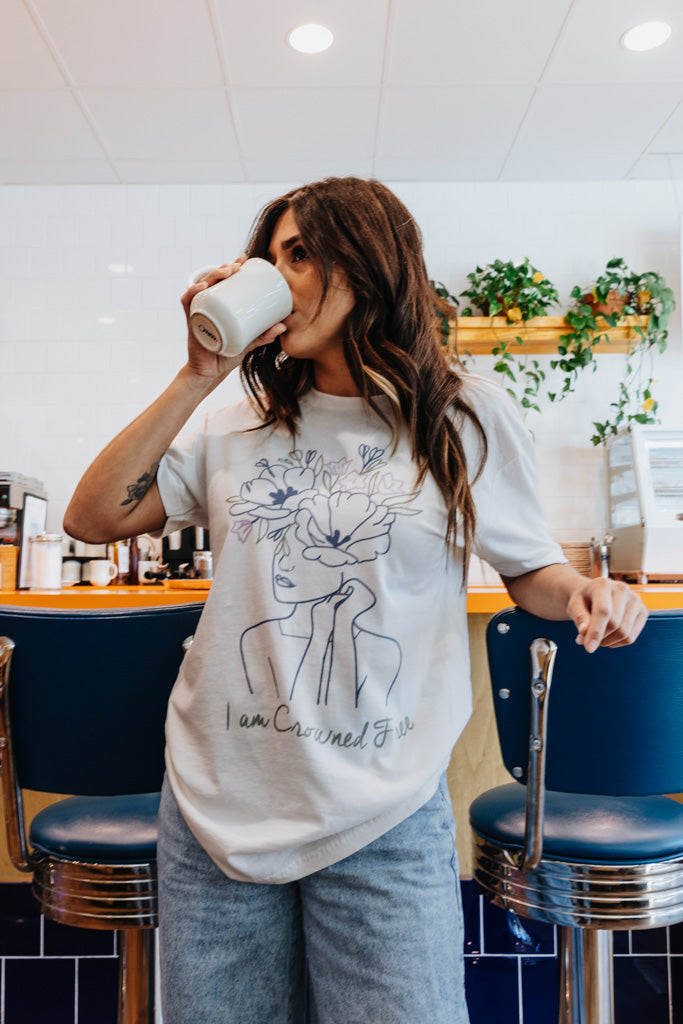 I Am Crowned Free Tee - Multi